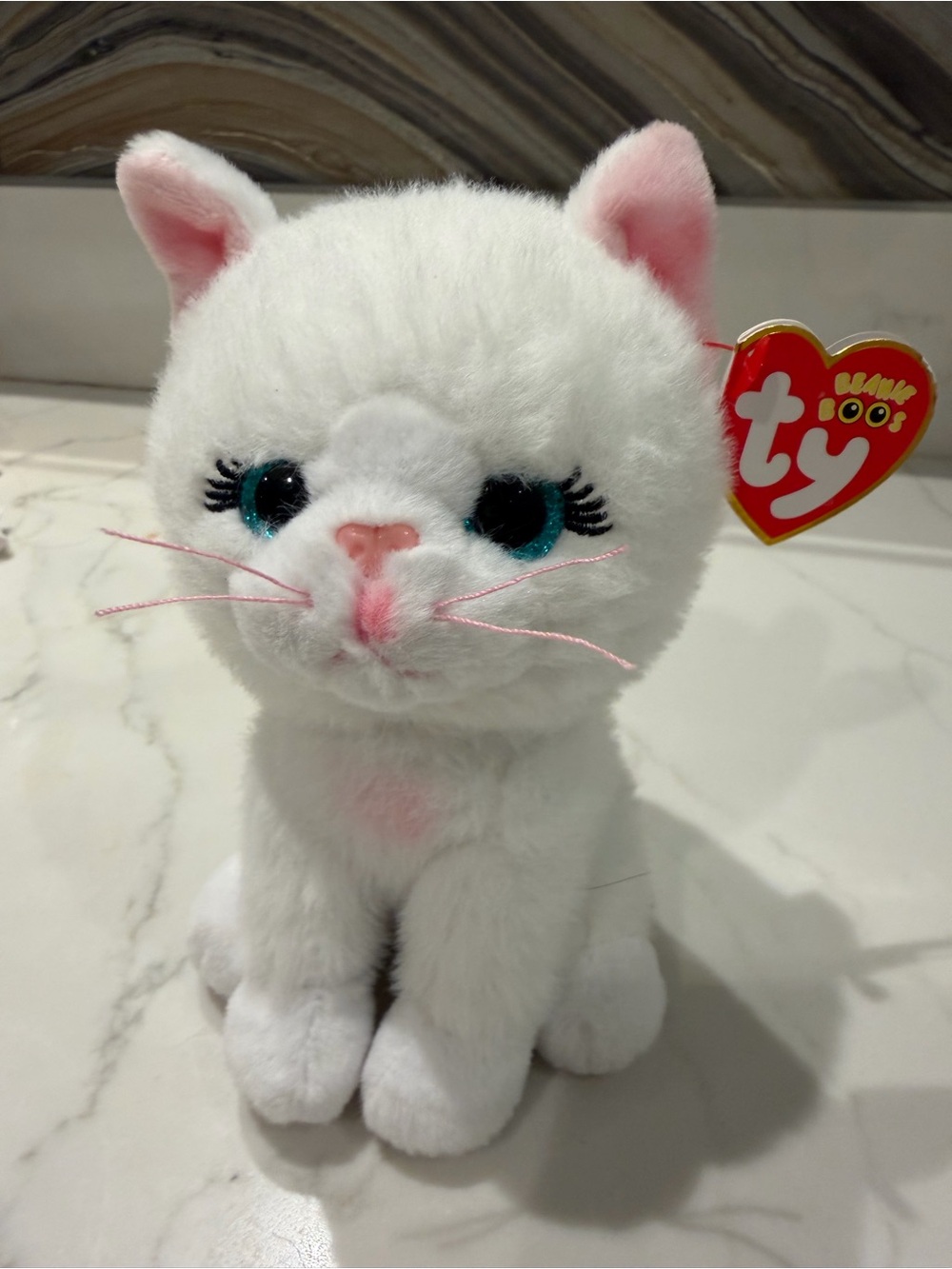 Ty Beanie Boo “Amelia” the White Kitty Cat (6 inch) - Picture 4 of 5